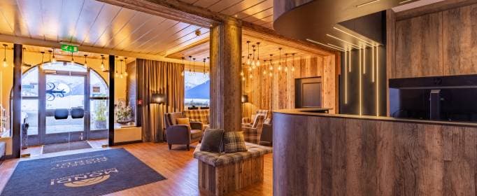 Ankommen. Durchatmen. Aussicht genießen. Im MONDI Hotel Axams 